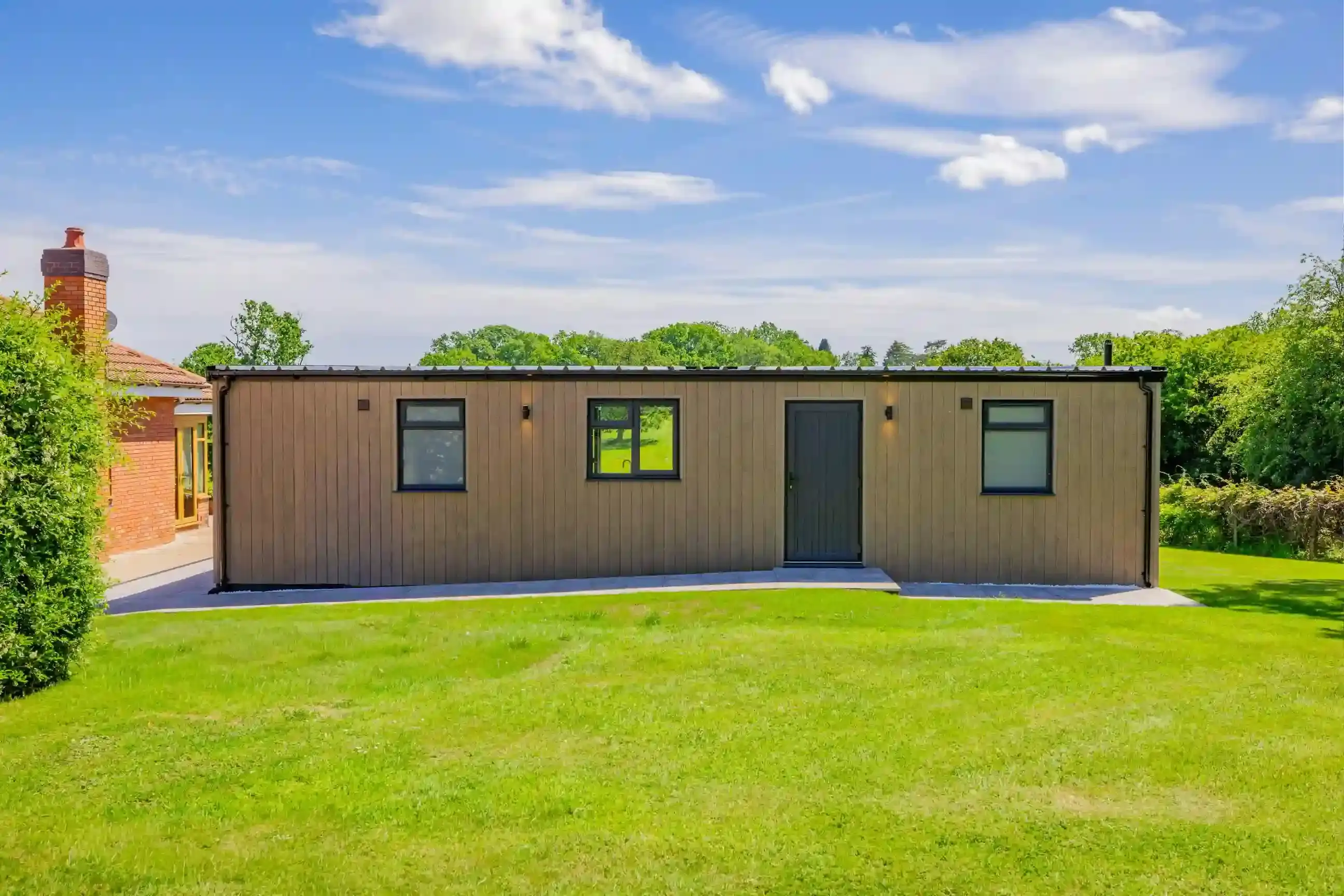 Granny Annexe Pods vs Cabins: Which Is Best?